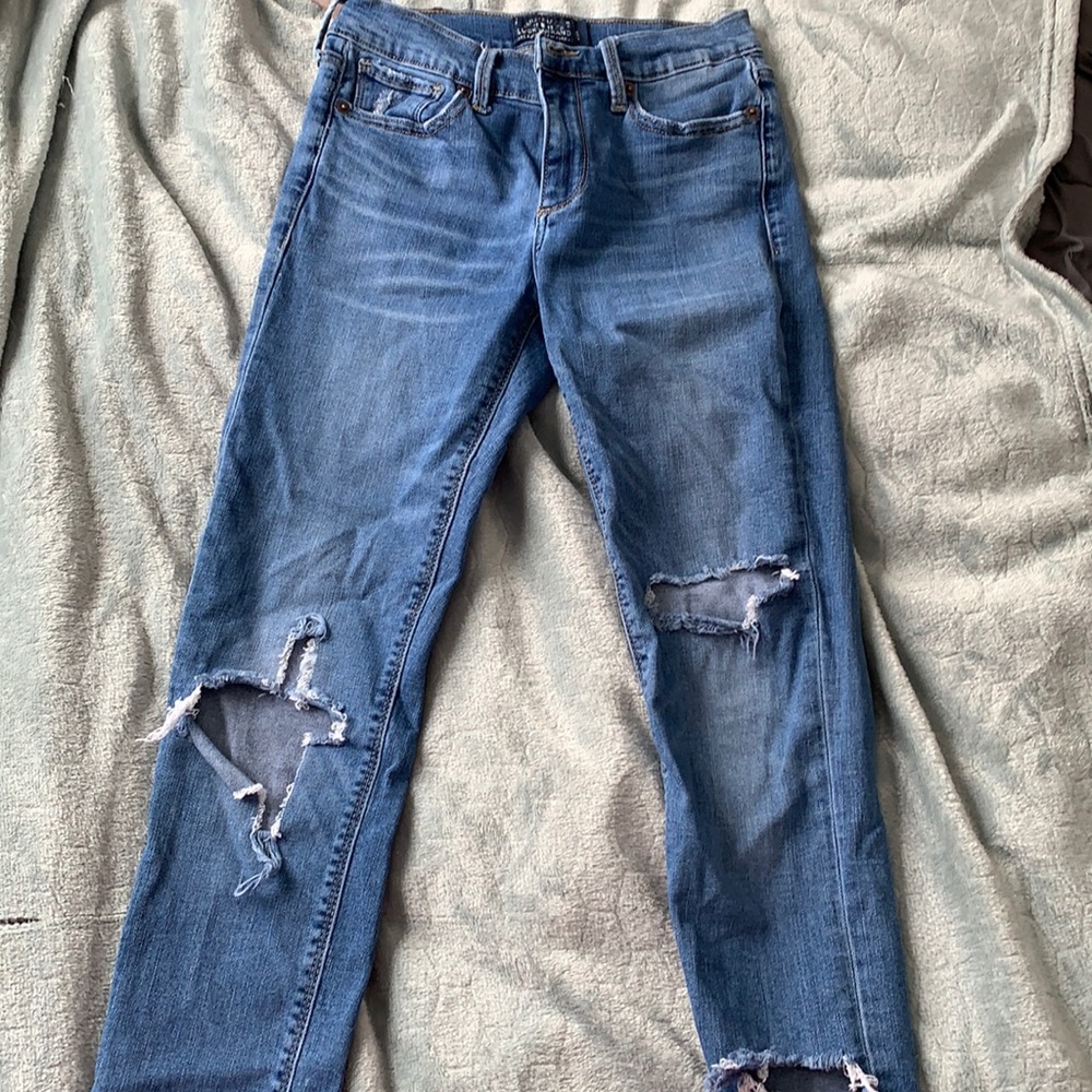 Lucky brand ripped skinny jeans
